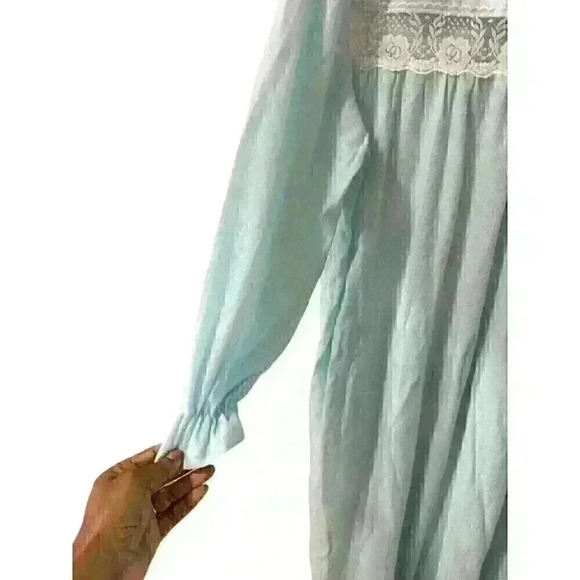 Beautiful VTG NIGHT TIME Creations Floral Cotton & Lace Nightgown Size 1X - Picture 3 of 7